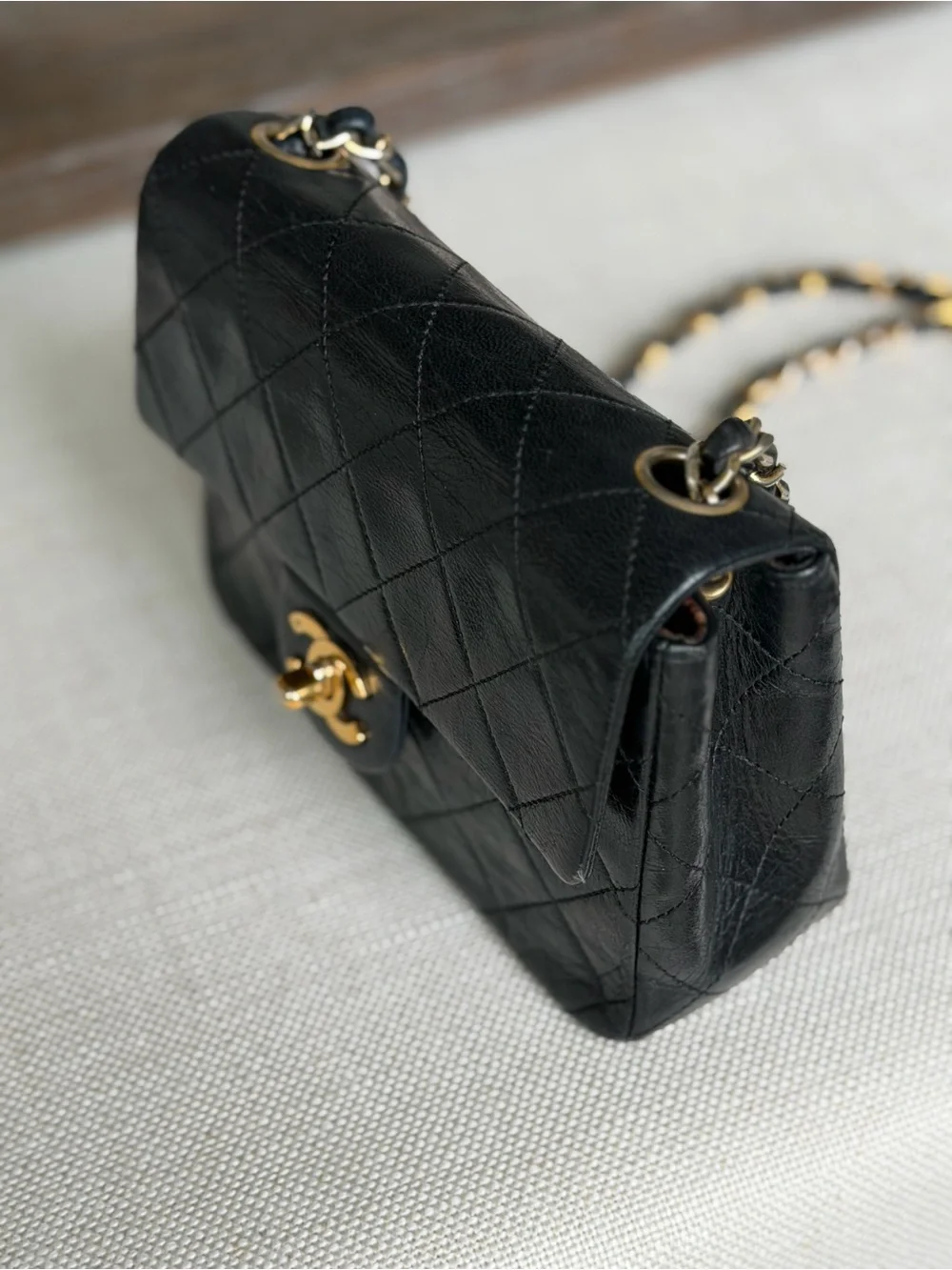 Authentic CHANEL classic from Paris in early 1980’s - Picture 2 of 16